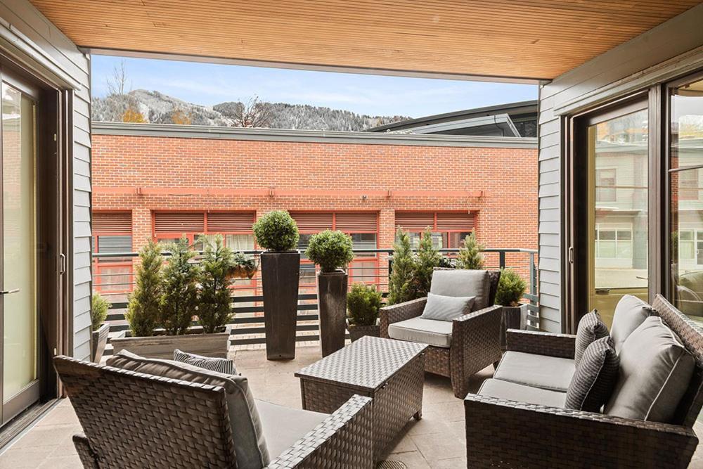Obermeyer Place Unit 102 Park, Expansive Luxury Condo Walking Distance To Gondola & Restaurants Aspen Exterior photo